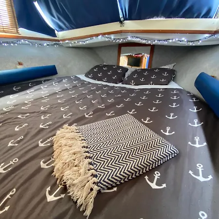 Cozy Boat In Nova Gaia, Porto Botel Vila Nova de Gaia