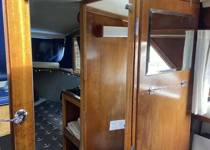 Cozy Boat In Nova Gaia, Porto بوتيل فيلا نوفا دي غايا