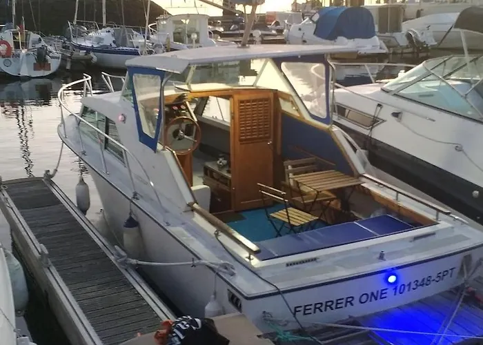 Cozy Boat In Nova Gaia, Porto بوتيل *