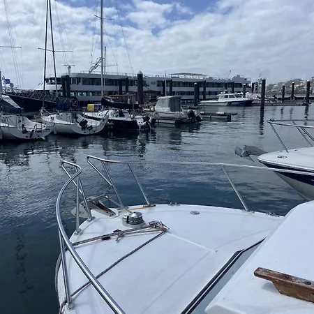 Botel Cozy Boat In Nova Gaia, Porto