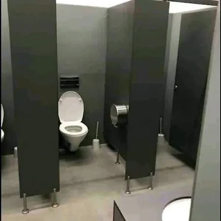 Cozy Boat In Nova Gaia, Porto *