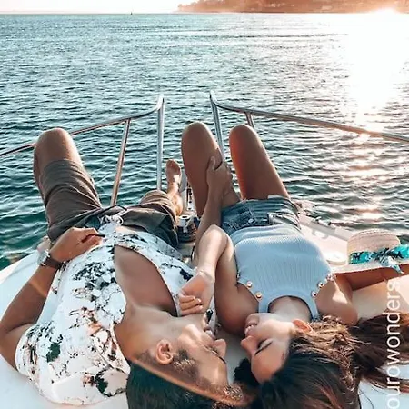 Cozy Boat In Nova Gaia, Porto *