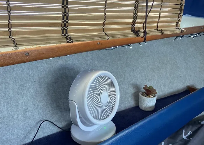 Cozy Boat In Nova Gaia, Porto Botel *