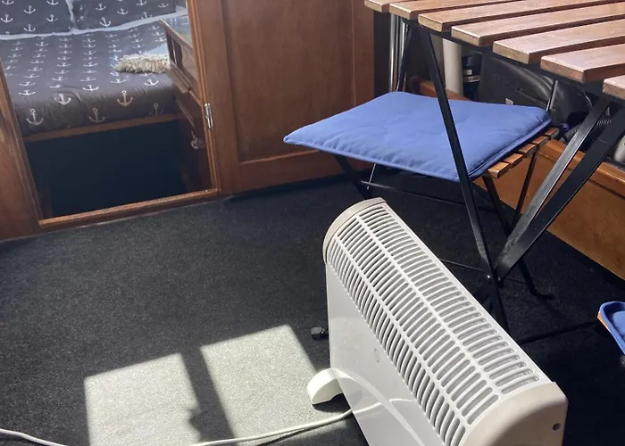 Ботель Cozy Boat In Nova Gaia, Porto *