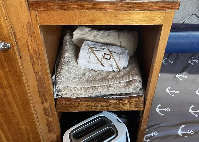 Cozy Boat In Nova Gaia, Porto Botel *