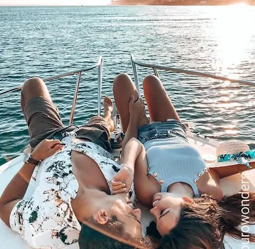 Cozy Boat In Nova Gaia, Porto *